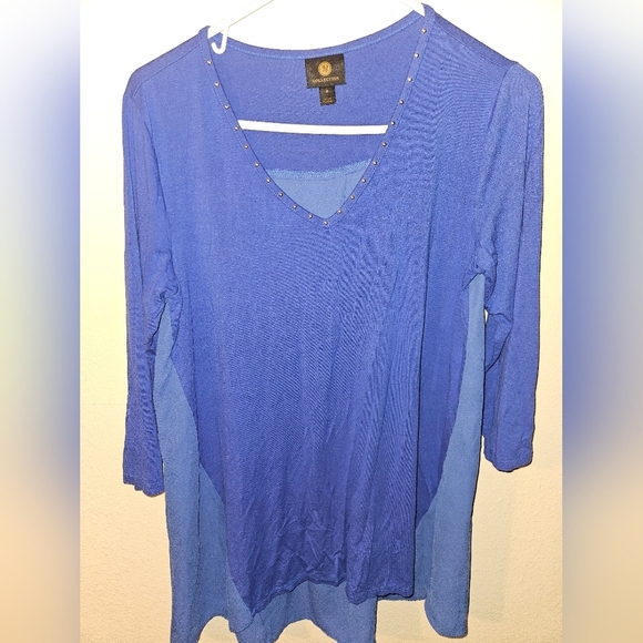 JM Collection Tops - JM Collection Womans V Neck Blue Blouse Size M